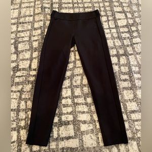 Beta brand Sz S, skinny leg power down pants